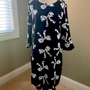 Banana Republic size 8 black dress with white bows